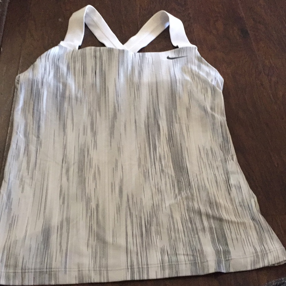 Nike workout shirt with built in bra